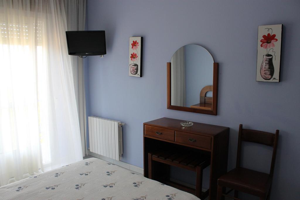 Hotel Arco Iris Vilanova de Arousa Habitación foto